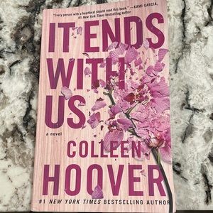 It ends with us by Colleen Hoover book